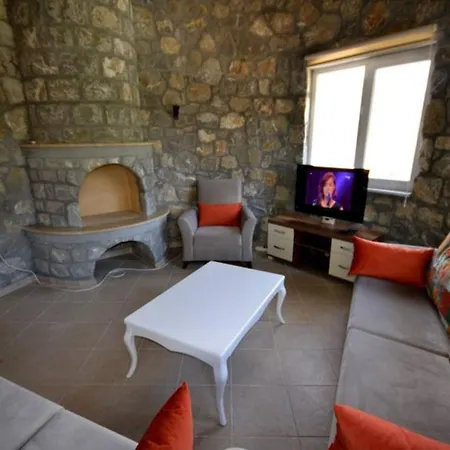 The Ultimate In An Ideal Location, Dalaman 1053